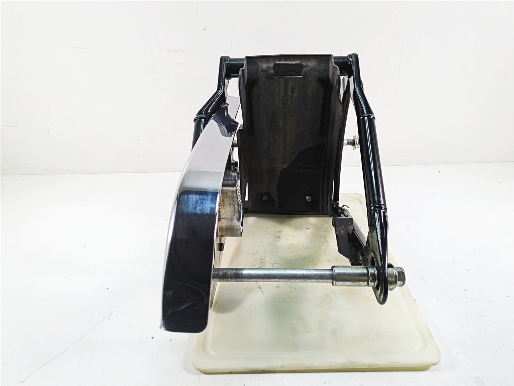 2000 Harley FXSTS Softail Springer Rear Swing Arm Swingarm + Guards 47573-00A {{ shop.shopifyCountryName }} - Mototech271