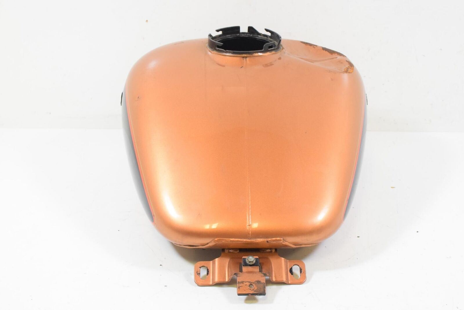 08 Harley Touring FLHTCU Electra Glide UC Fuel Gas Petrol Tank DENTED 61356-08 {{ shop.shopifyCountryName }} - Mototech271