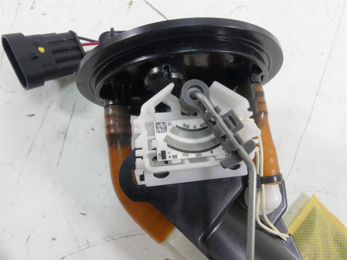 2019 Indian Motorcycle Co. FTR1200 Fuel Gas Petrol Pump -Tested 2522246 {{ shop.shopifyCountryName }} - Mototech271