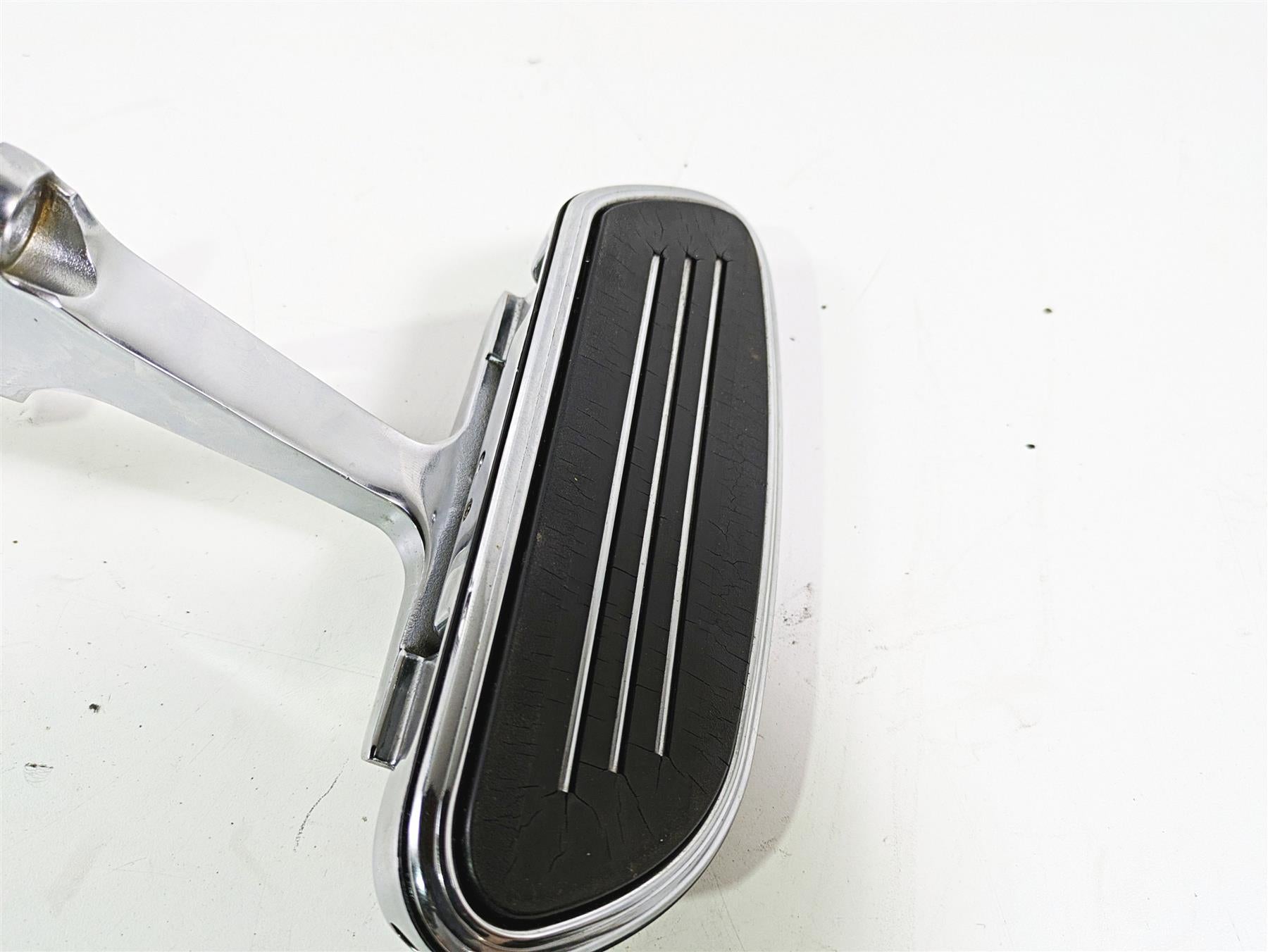 2010 Harley Touring FLHX Street Glide Streamline Rear Floorboards DR-2151HLO1606 {{ shop.shopifyCountryName }} - Mototech271