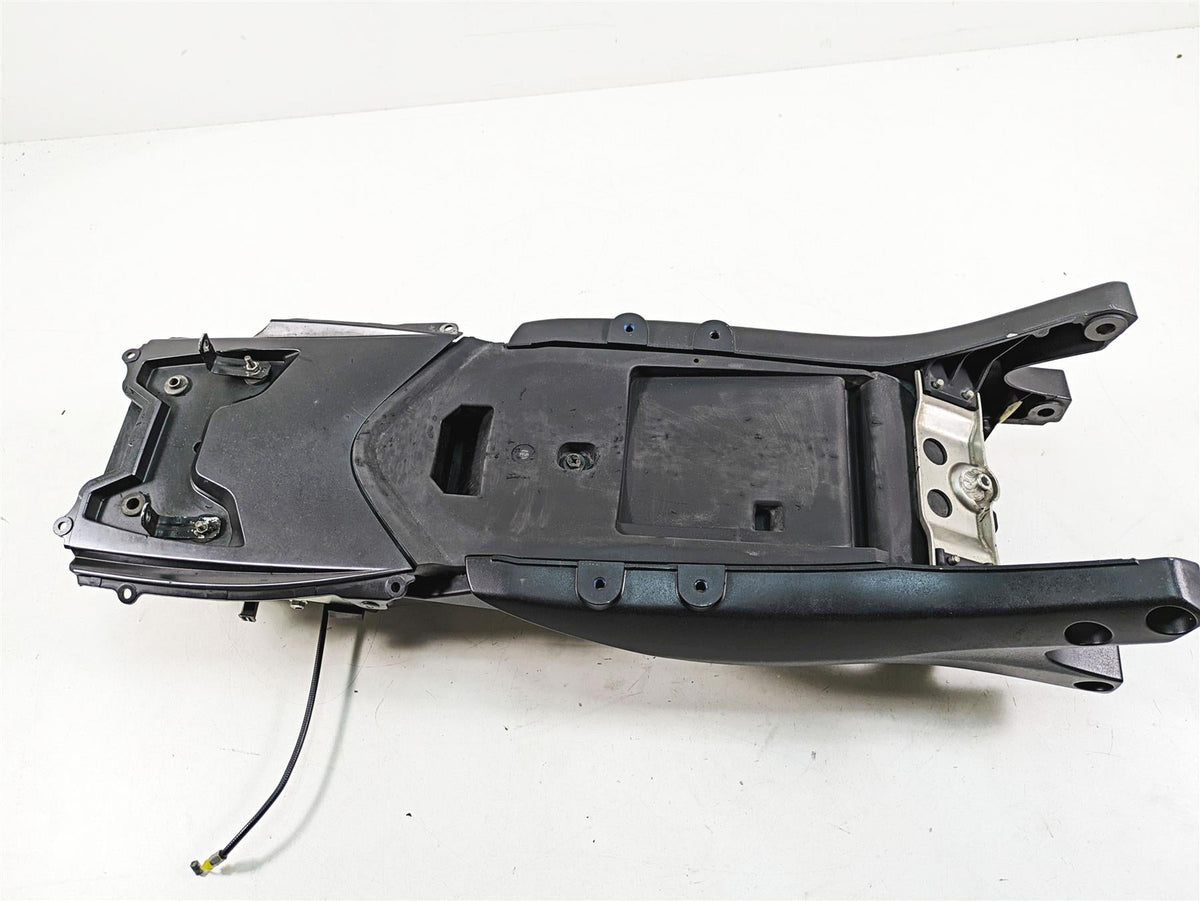 2009 Suzuki GSXR750 K9 Rear Subframe Sub Frame & Inner Fender 41211-37H00-YUG {{ shop.shopifyCountryName }} - Mototech271