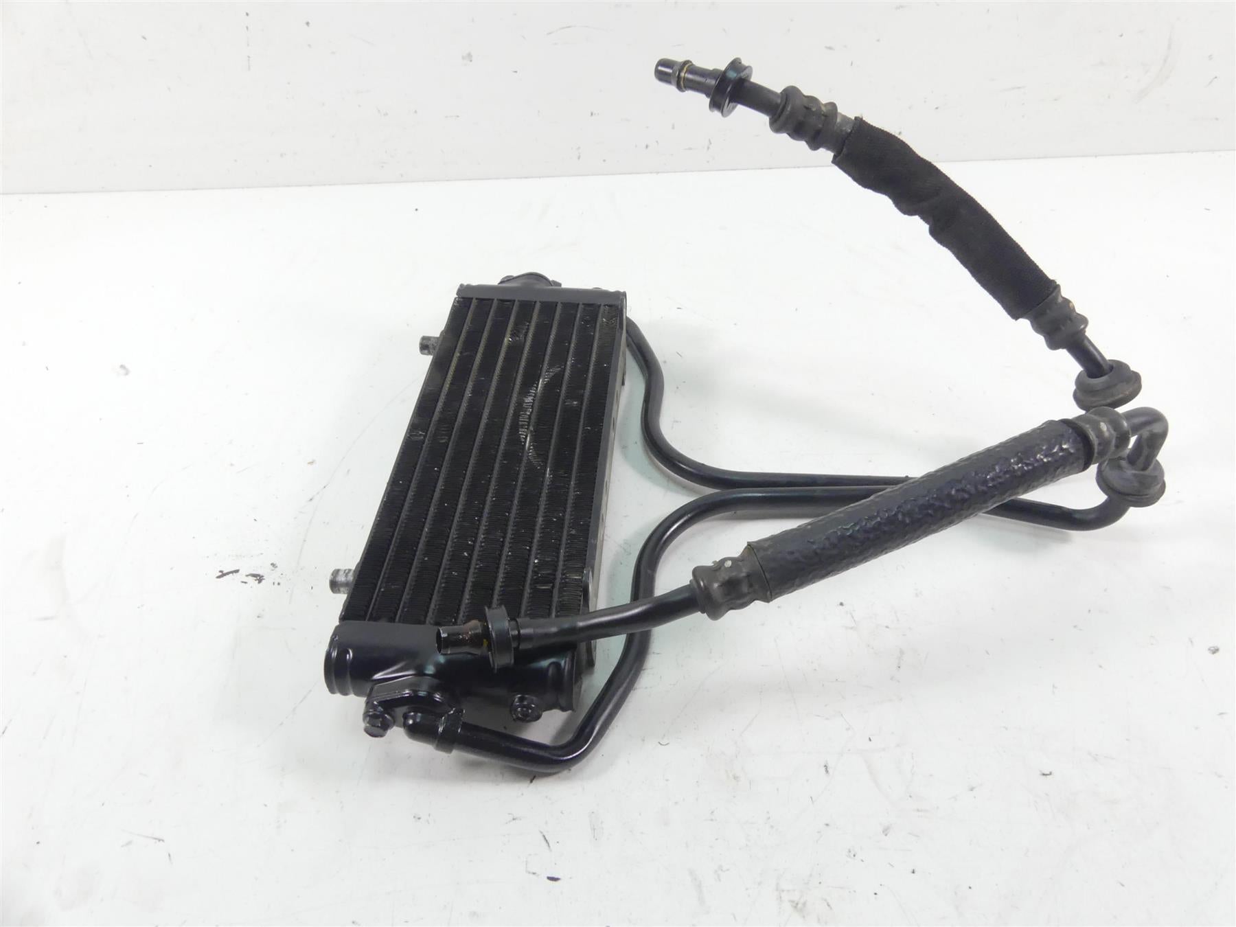 2013 Harley VRSCDX Night Rod Special Straight Oil Cooler & Lines 26723-04 {{ shop.shopifyCountryName }} - Mototech271