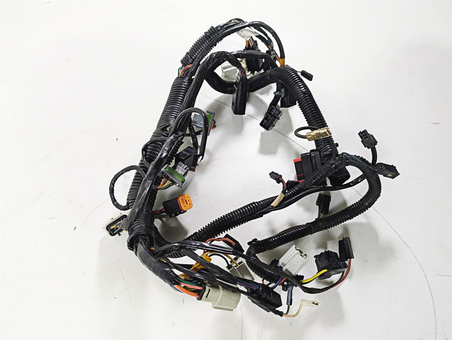 2010 Harley Touring FLHTK Electra Glide Front Wiring Harness - Read 70232-10 {{ shop.shopifyCountryName }} - Mototech271