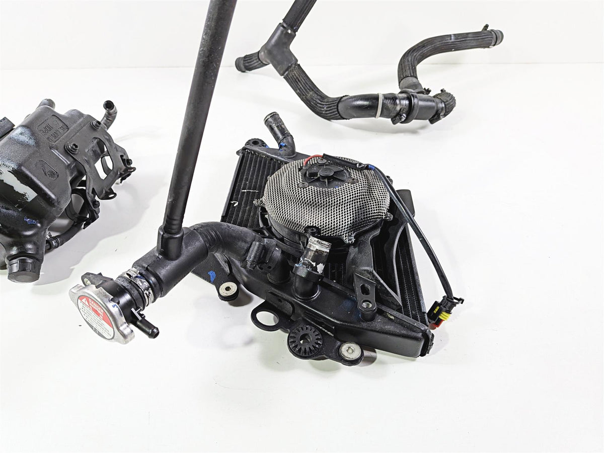 2015 Ducati Diavel Dark Right Coolant Radiator Fan Set 54840881B-Mototech271