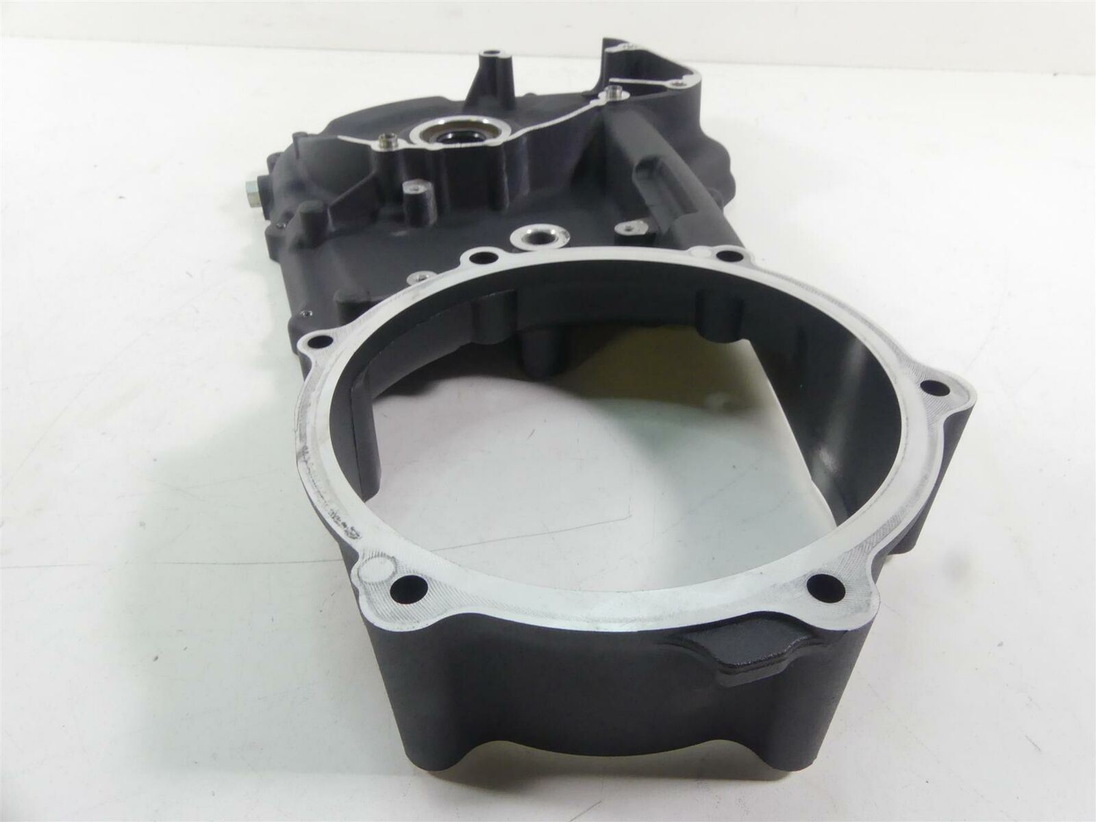 2017 Harley FXDLS Dyna Low Rider Inner Primary Drive Clutch Cover -Mid 60681-06C {{ shop.shopifyCountryName }} - Mototech271