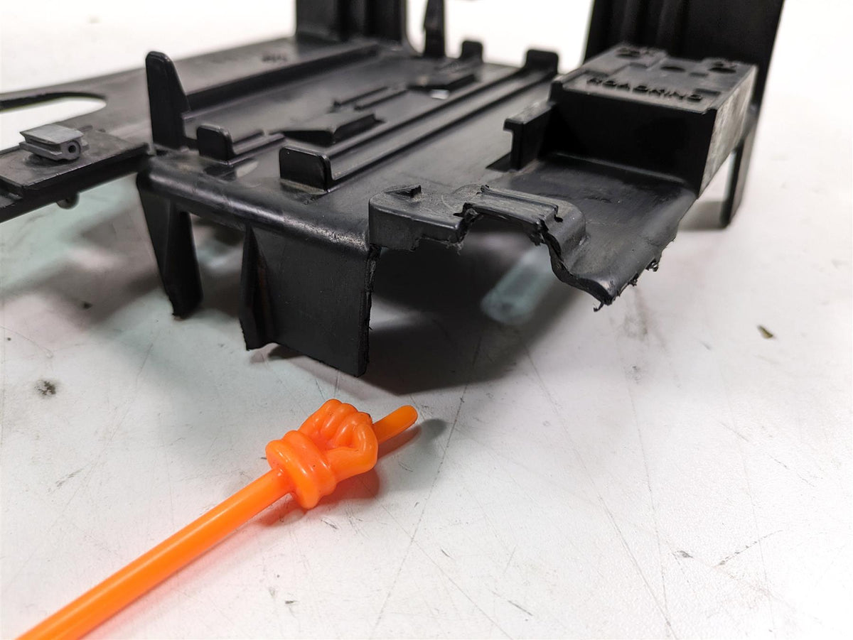 2014 Harley Touring FLHTK Electra Glide Battery Electrical Holder -Read 66000010 {{ shop.shopifyCountryName }} - Mototech271