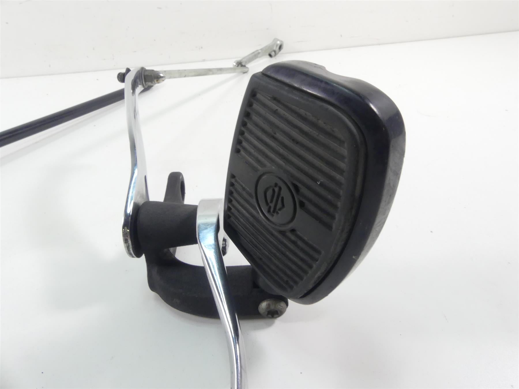 2013 Harley FXDWG Dyna Wide Glide Front Rider Forward Foot Controls 33693-03 {{ shop.shopifyCountryName }} - Mototech271