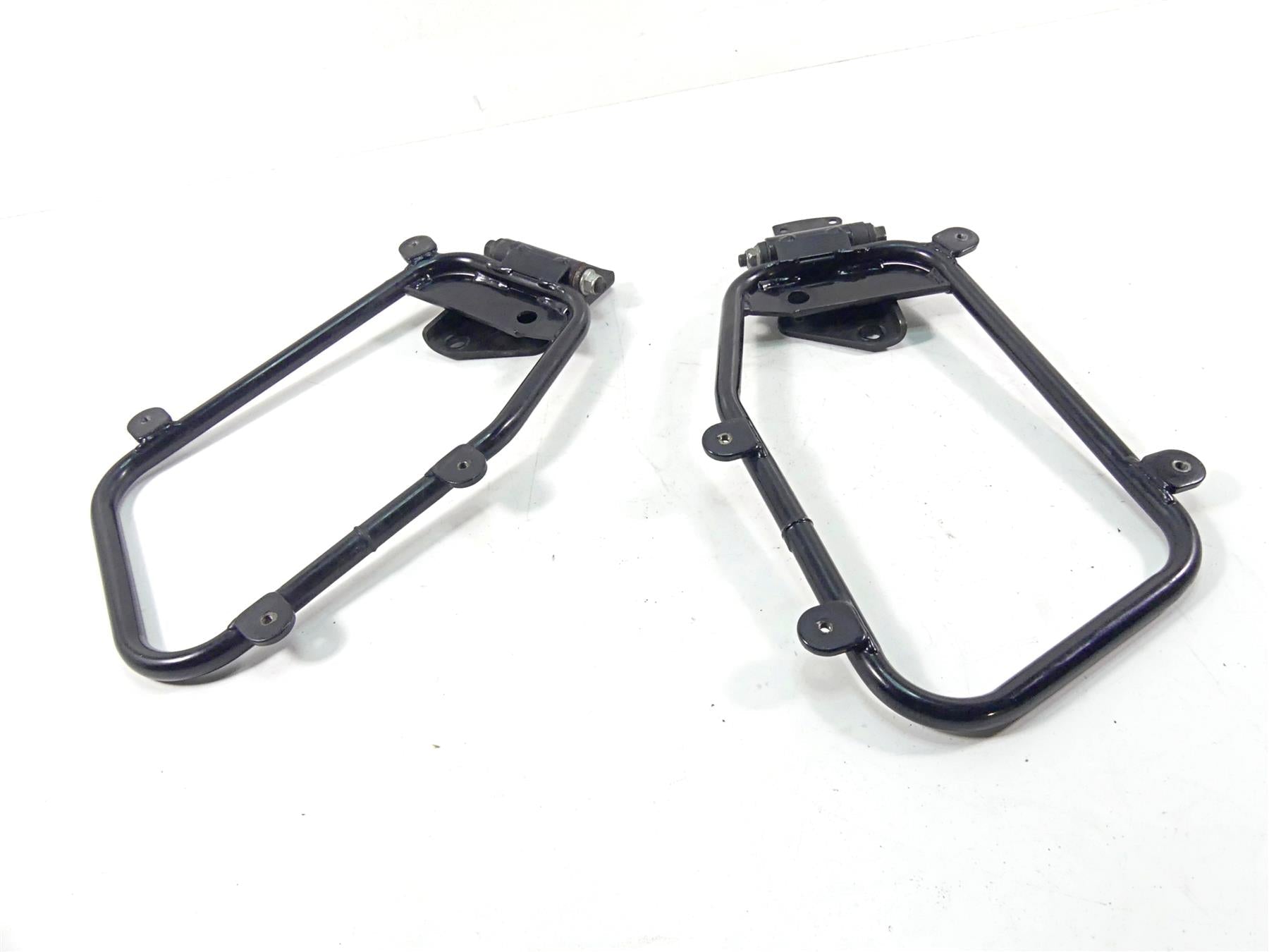 2007 Honda VTX1800 T2 Saddlebag Luggage Mount Bracket Set 08L56-MCV-100J {{ shop.shopifyCountryName }} - Mototech271