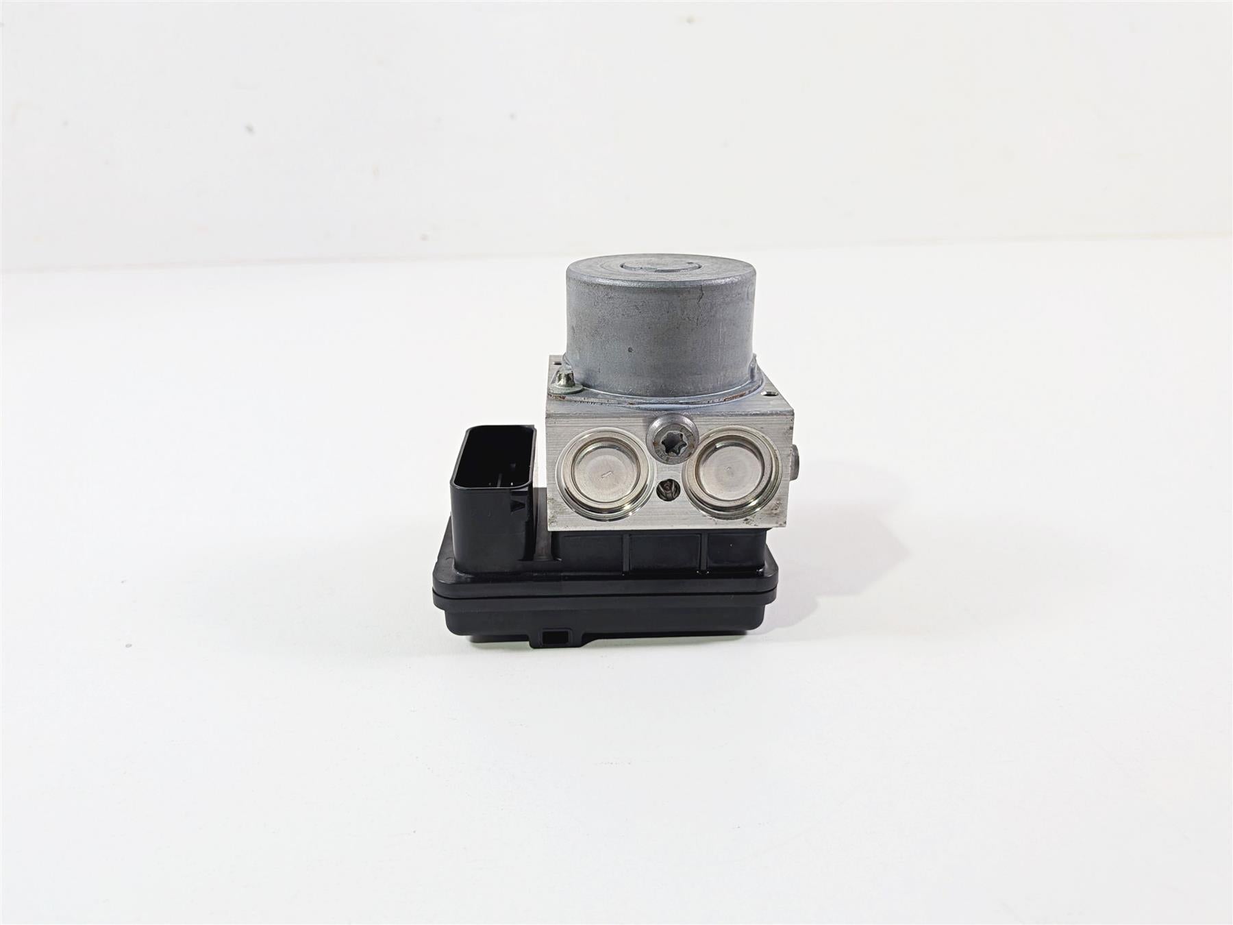 2023 BMW R nineT Scrambler K23 Abs Brake Pump Control Module 34518393178 {{ shop.shopifyCountryName }} - Mototech271