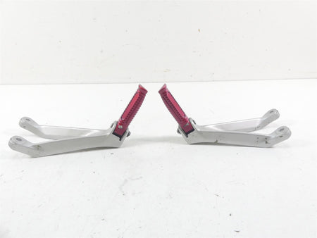 2015 Honda CBR1000 RR SC59 Rear Passenger Footpeg Peg Set 50760-MFL-D20 {{ shop.shopifyCountryName }} - Mototech271