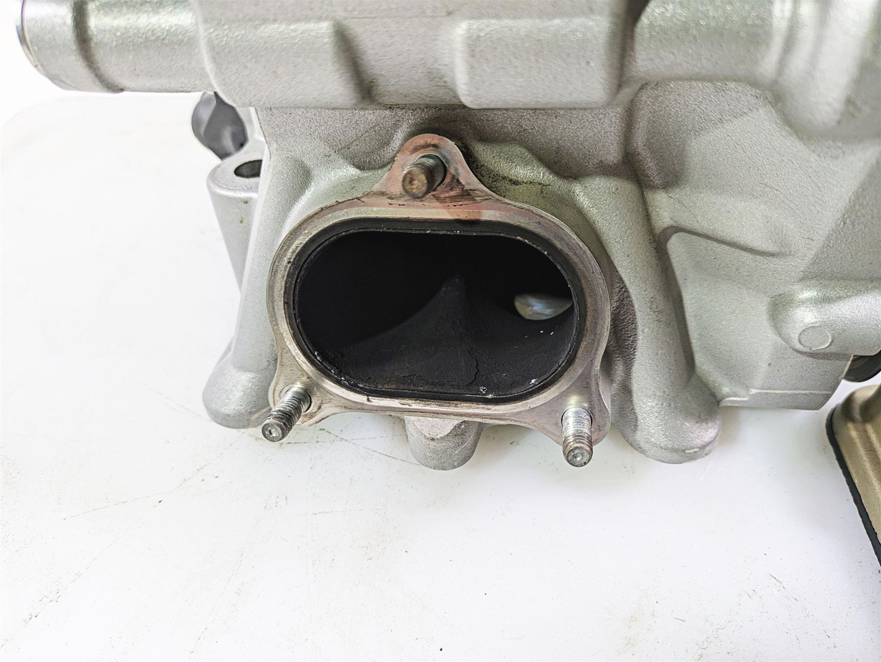 2008 Ducati SBK 1098 S Rear Vertical Cylinder Head & Valve Cover - 10k 30122394B {{ shop.shopifyCountryName }} - Mototech271