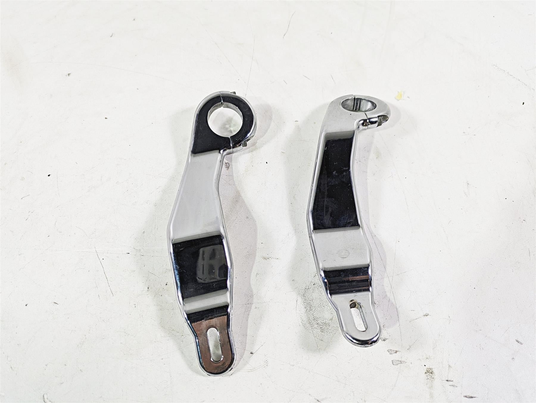 2017 Harley Touring FLTRXS Road Glide Chrome Crash Bar Fairing Mounts 47200262 {{ shop.shopifyCountryName }} - Mototech271