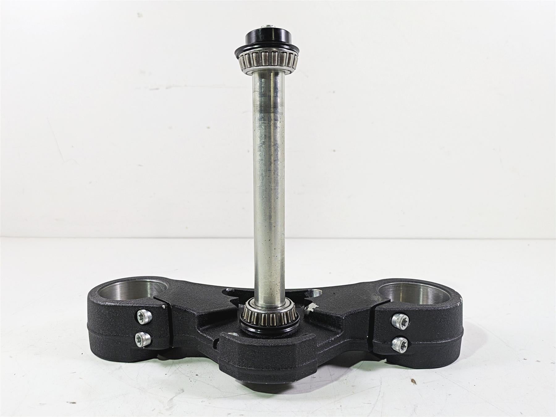2022 Harley FXLRS Softail Low Rider Lower Triple Tree Clamp - Read 45900260B {{ shop.shopifyCountryName }} - Mototech271