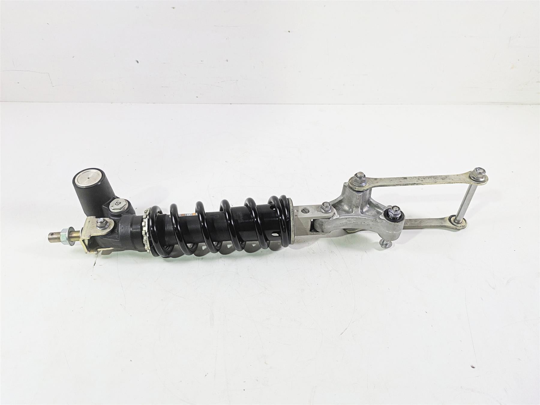 2020 Kawasaki ZX6R ZX636 Ninja Rear Suspension Shock Black 45014-0393-52E {{ shop.shopifyCountryName }} - Mototech271
