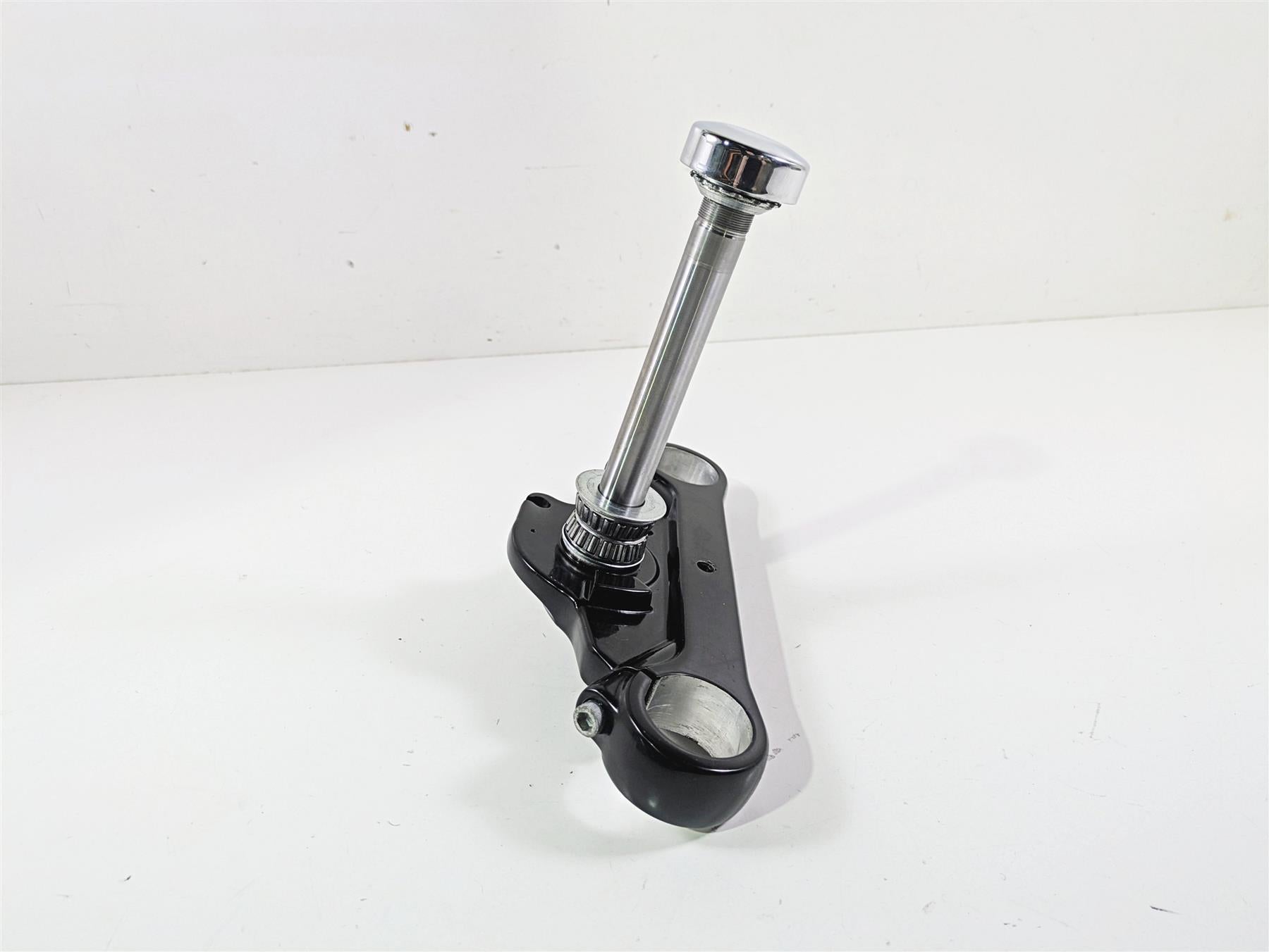2014 Harley FXDF Dyna Fat Bob Lower Triple Tree Steering Clamp - Nice 48659-09 {{ shop.shopifyCountryName }} - Mototech271