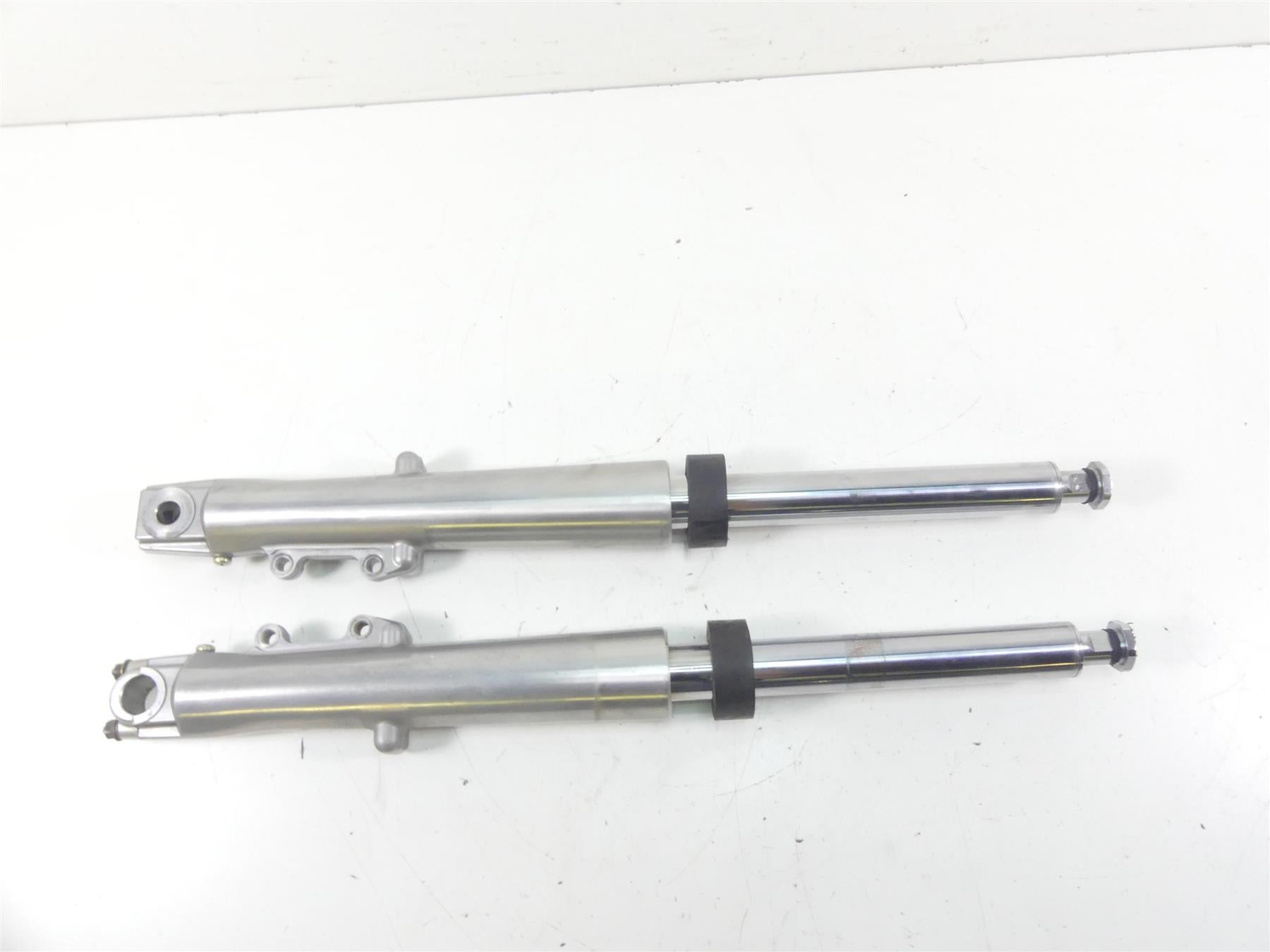 2007 Harley FLHTCU SE2 CVO Electra Glide Straight 41mm Front Forks 46622-06A {{ shop.shopifyCountryName }} - Mototech271