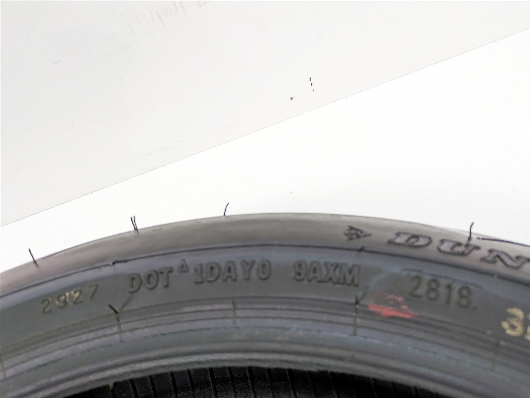 Used Front Motorcycle Tire Dunlop Sportmax Q4 120/70R17 45233176 {{ shop.shopifyCountryName }} - Mototech271