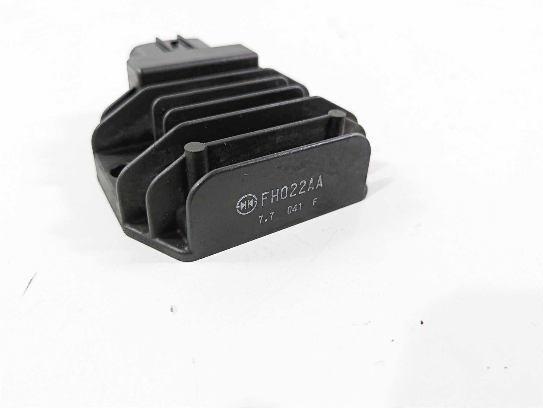 2018 KTM 1290 Super Adv S Rectifier Voltage Regulator 60311034000 FH022AA {{ shop.shopifyCountryName }} - Mototech271
