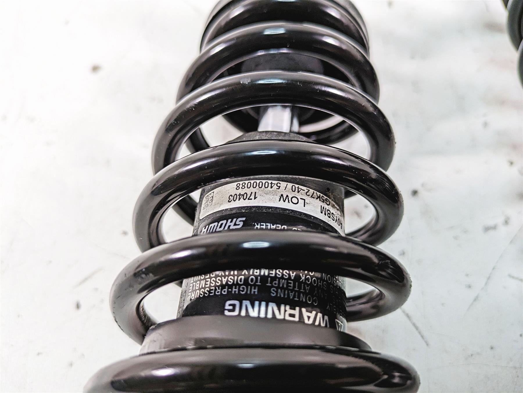 2017 Harley XL883 N Sportster Iron Rear Suspension Shock Damper 11" 54000088 {{ shop.shopifyCountryName }} - Mototech271