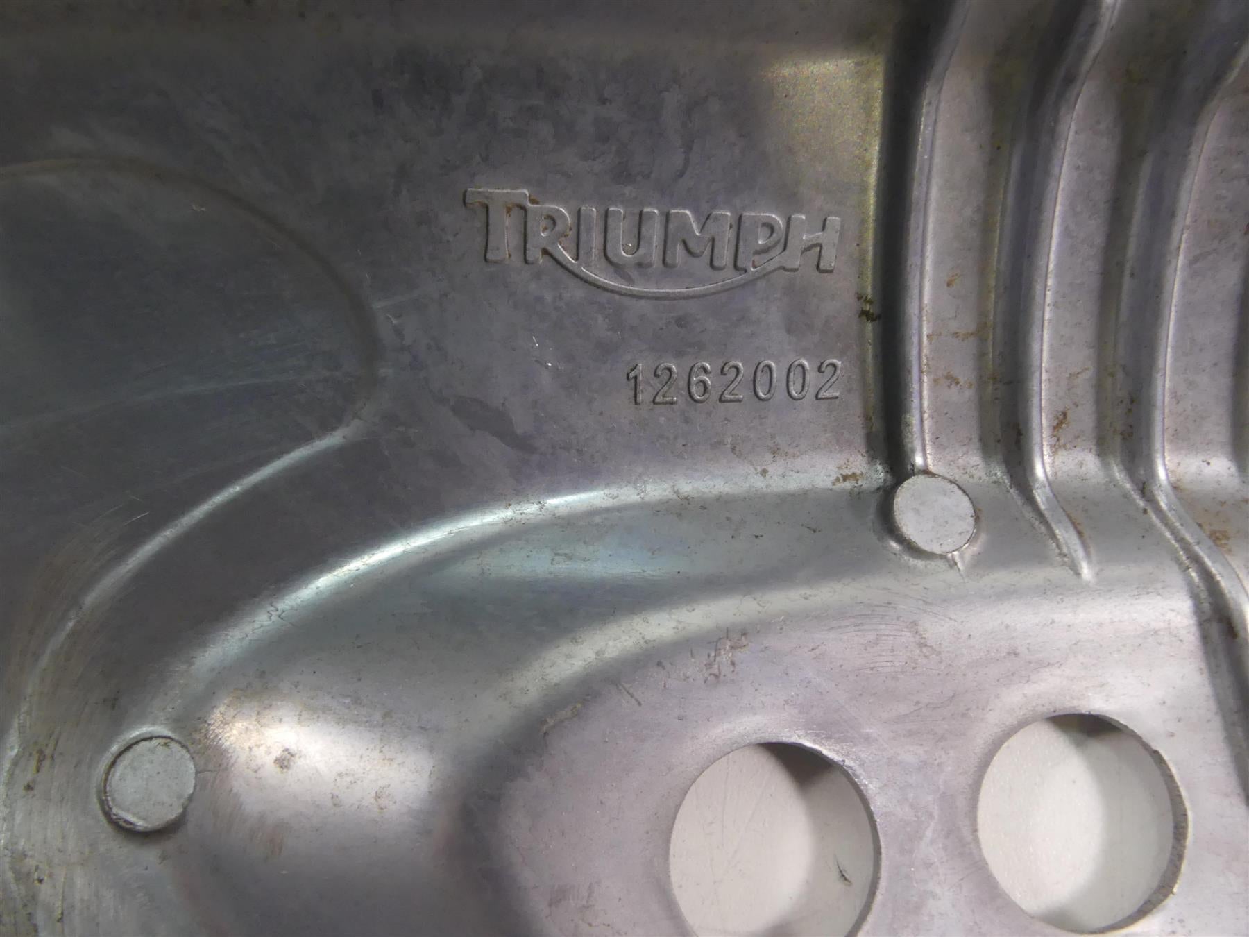 2017 Triumph Thruxton 1200 R Chain Guard Engine Side Cover Set T1262002 {{ shop.shopifyCountryName }} - Mototech271