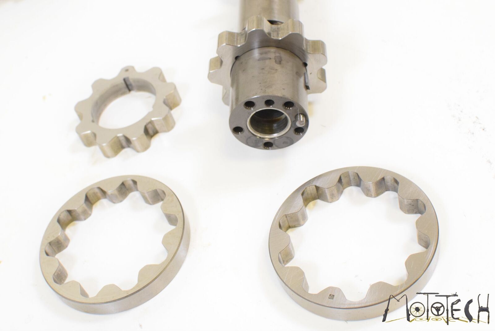 2015 BMW R nineT nine T K21 Oil Pump Assembly 11317710843 {{ shop.shopifyCountryName }} - Mototech271