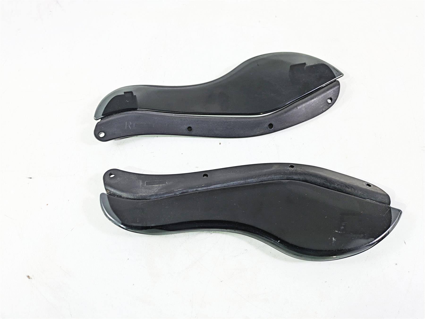 2011 Harley Touring FLHTCUSE CVO E-Glide Front Lower Wind Deflector Set {{ shop.shopifyCountryName }} - Mototech271