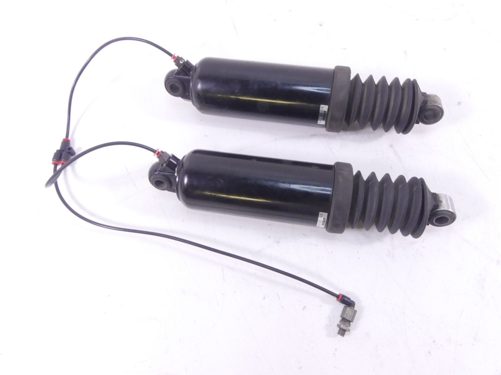 2000 Harley Touring FLHTCI Electra Glide Rear 12" Showa Shock Damper Set 54632-9 {{ shop.shopifyCountryName }} - Mototech271