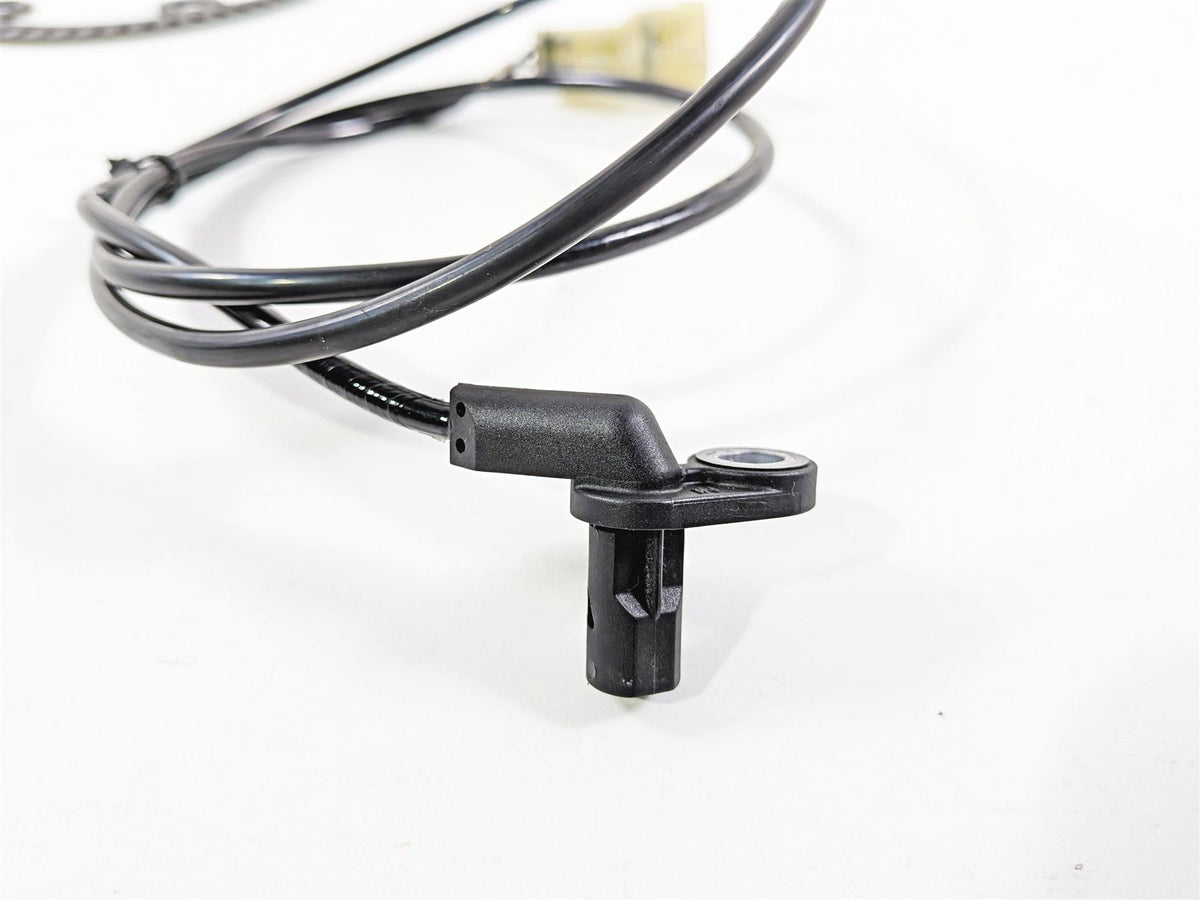 2022 Triumph Tiger 900 GT Pro Front Abs Brake Wheel Speed Sensor T2029935 {{ shop.shopifyCountryName }} - Mototech271