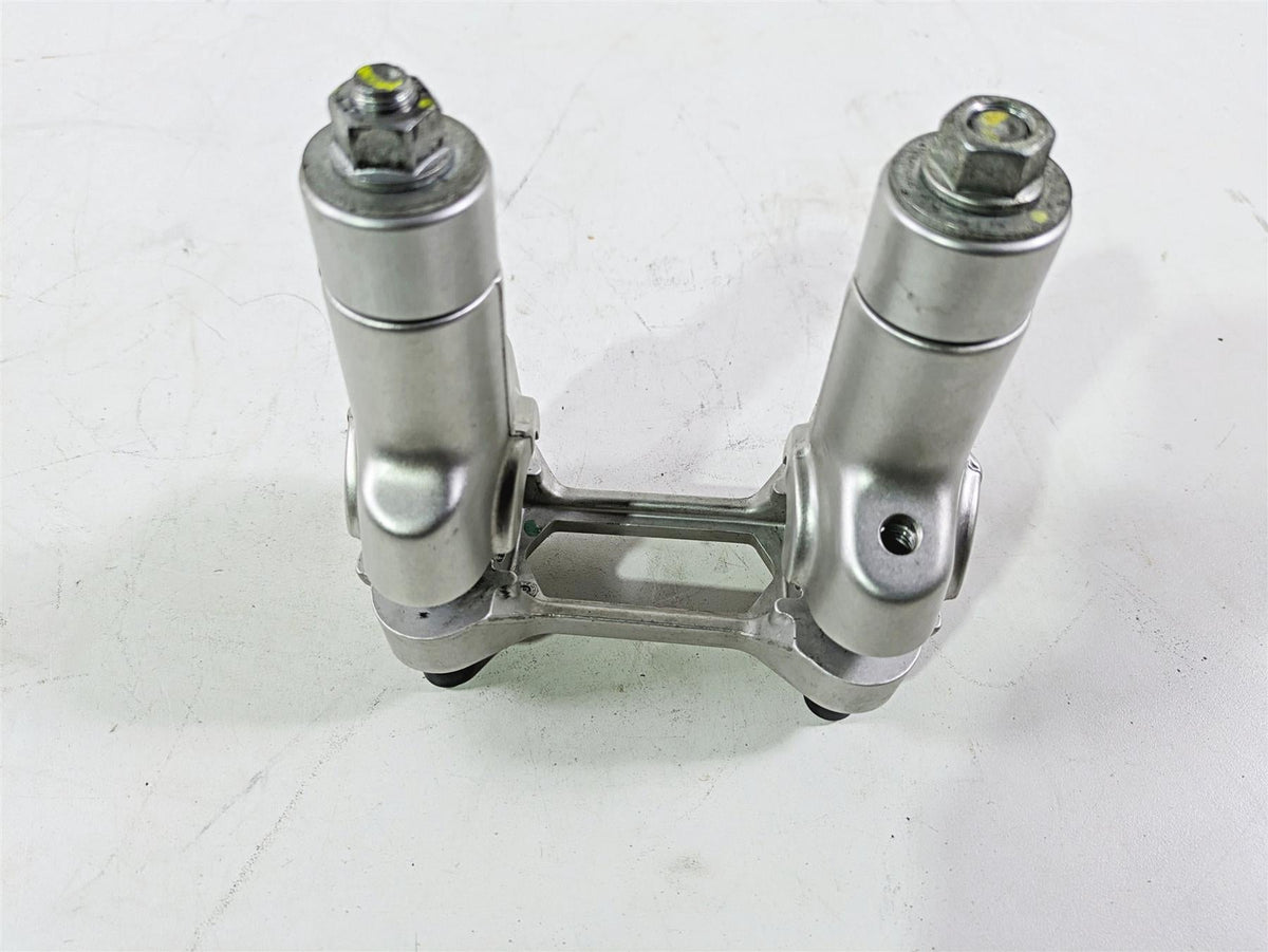 2013 Ducati Hyperstrada 821 Handlebar Riser Holder & Extension Set 36011441AB {{ shop.shopifyCountryName }} - Mototech271