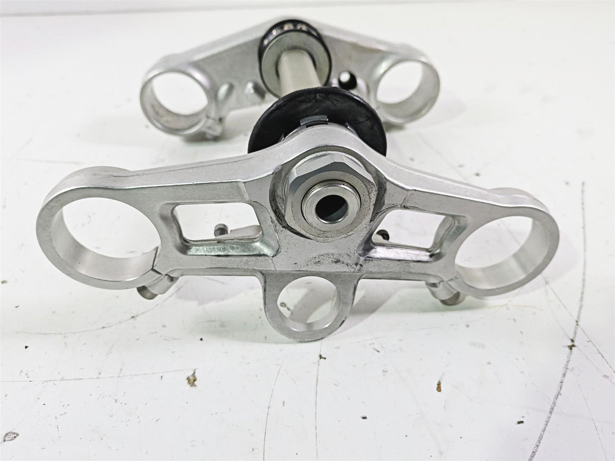 2012 Triumph Daytona 675 Upper Lower Triple Tree Set T2044130 T2049170 {{ shop.shopifyCountryName }} - Mototech271