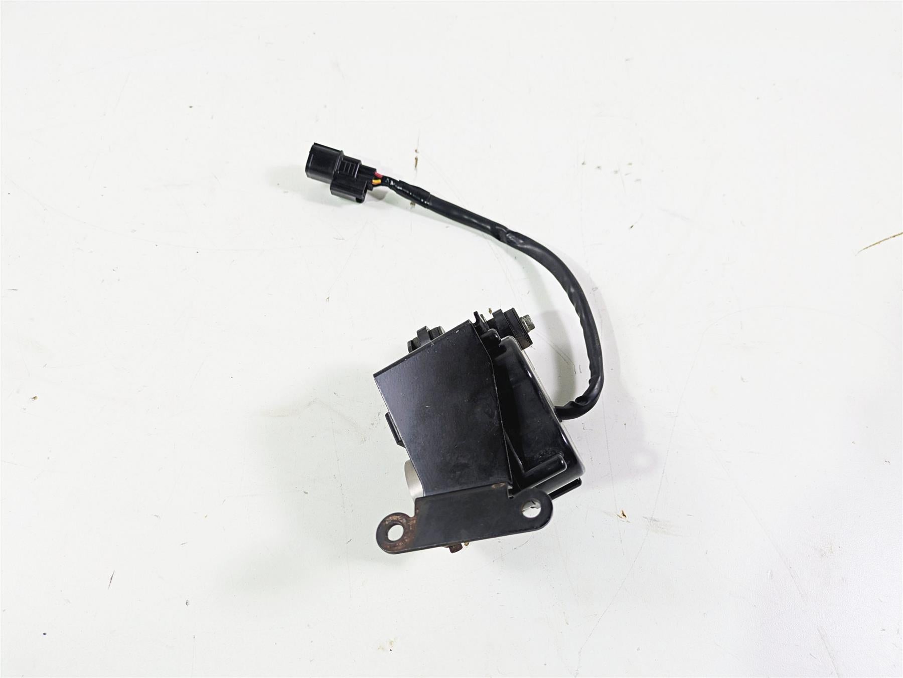 2012 Ducati Streetfighter 848 Exhaust Valve Servo Motor Actuator 59340392A {{ shop.shopifyCountryName }} - Mototech271