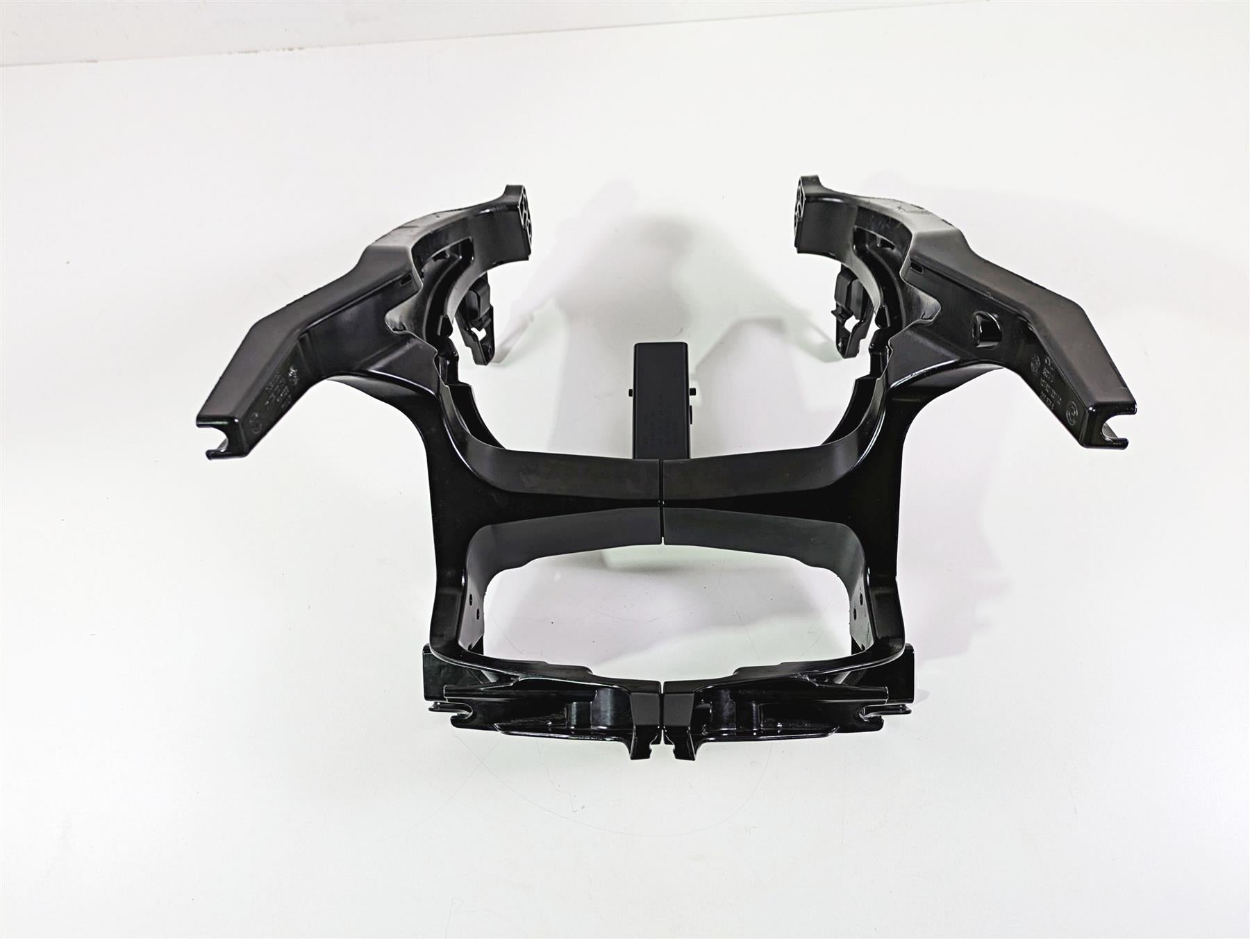 2019 BMW R1250RT K52 Front Fairing Stay Carrier Set 46638529329 46638529330 {{ shop.shopifyCountryName }} - Mototech271