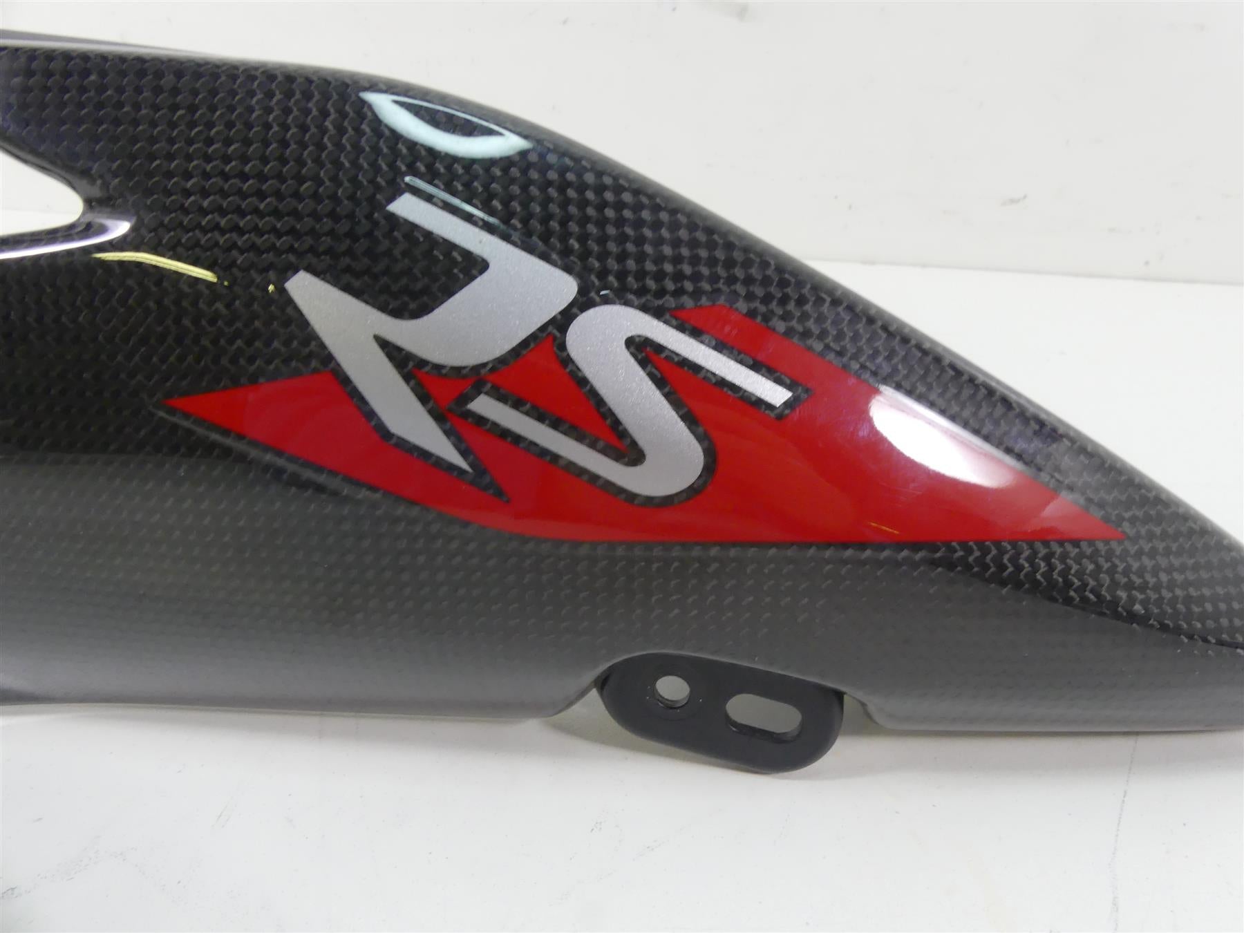 2020 Triumph Speed Triple RS 1050 Right Nice Side Carbon Fiber Cover T2103021 {{ shop.shopifyCountryName }} - Mototech271