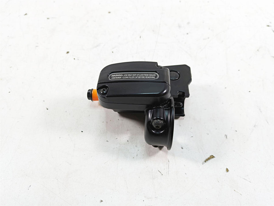 2015 Harley Touring FLHXS Street Glide Front Brake Master Cylinder 44551-08F {{ shop.shopifyCountryName }} - Mototech271