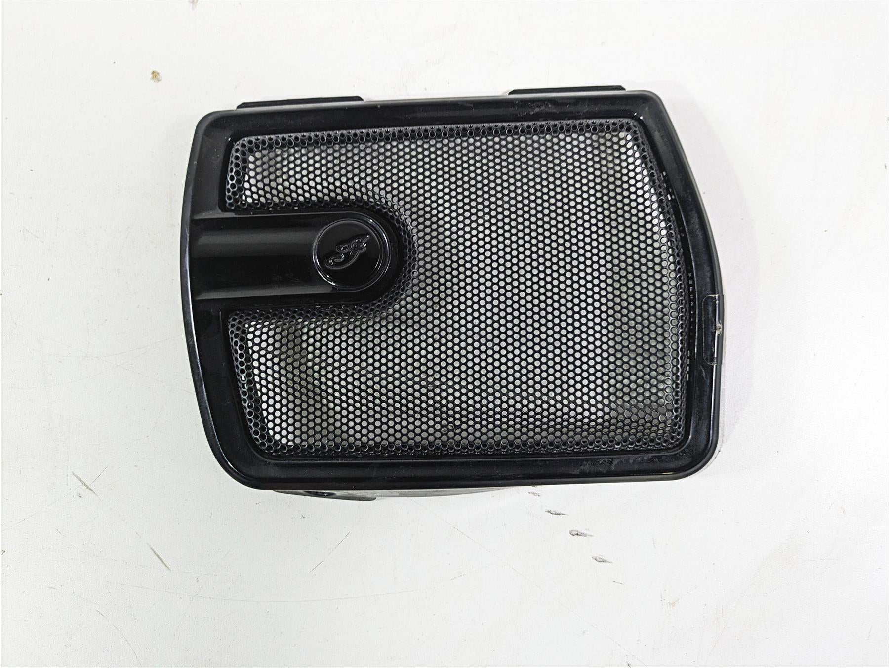 2018 Indian Chieftain Dark Horse Front Left Speaker Cover Fairing 5453353 {{ shop.shopifyCountryName }} - Mototech271