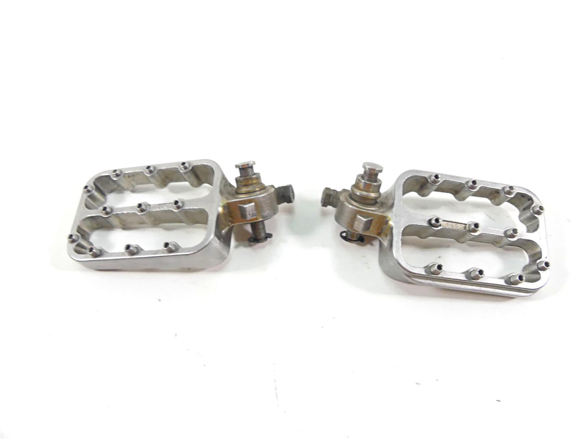 2009 BMW R1200GS K255 Adv Fastway Evolution III Footpeg Foot Peg Set 22-5-001 {{ shop.shopifyCountryName }} - Mototech271