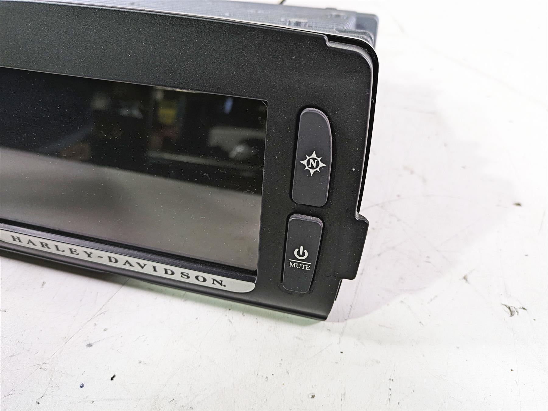 2015 Harley Touring FLHXS Street Glide Radio Media Player Display 76000076 {{ shop.shopifyCountryName }} - Mototech271