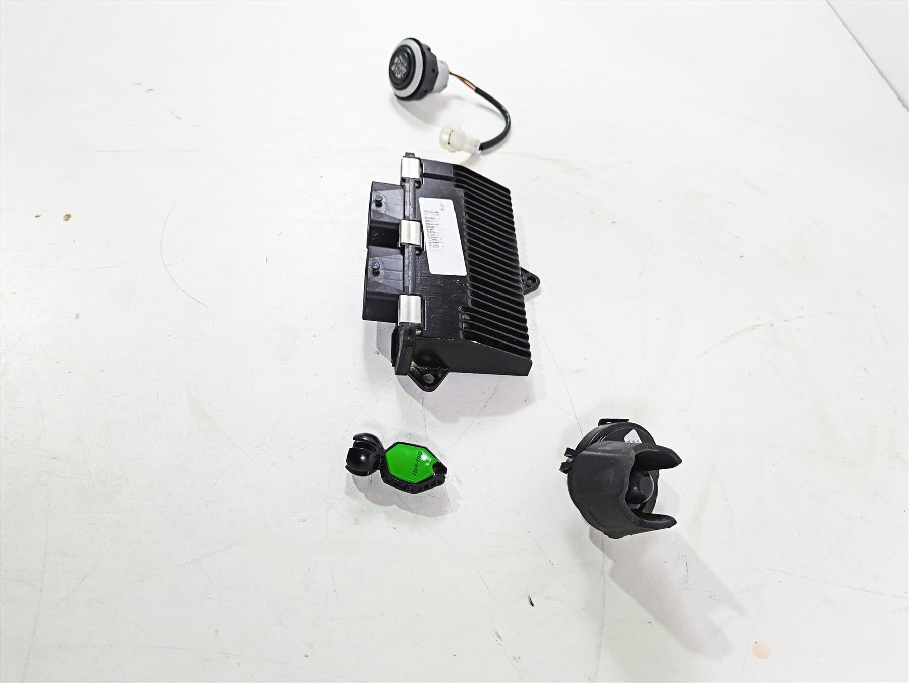 2018 Can Am Maverick X3 XRC Turbo R Cdi Ecu Ecm Ignition Dess Switch 420666946 {{ shop.shopifyCountryName }} - Mototech271
