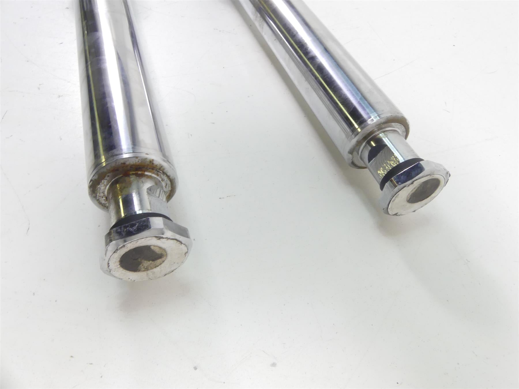 2011 Harley Touring FLTRX Road Glide Straight Front Fork Leg Set - 41mm 46495-09 {{ shop.shopifyCountryName }} - Mototech271