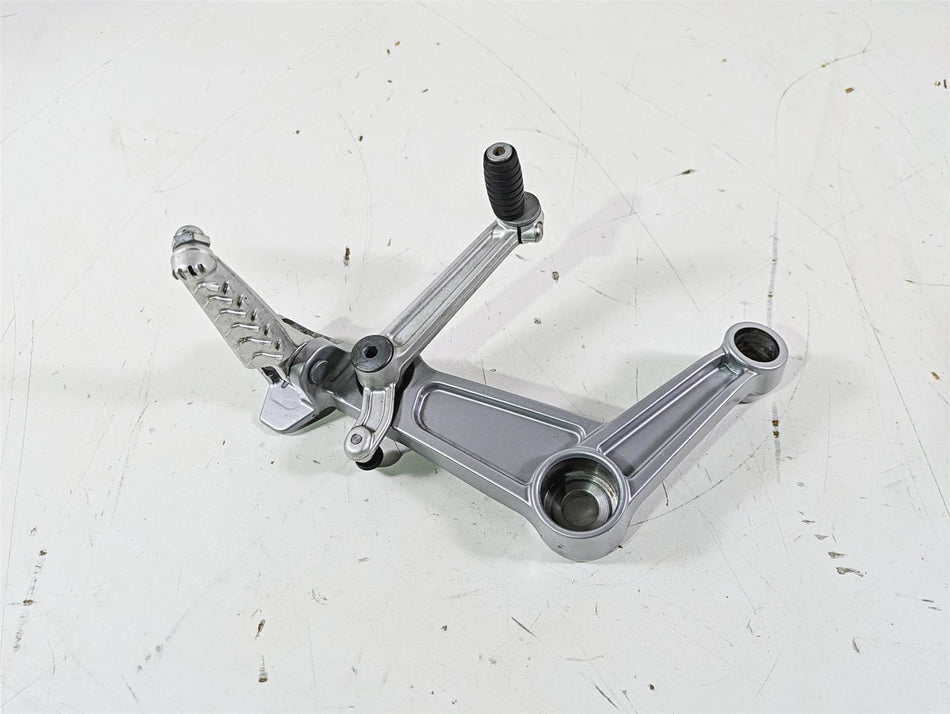 2021 Aprilia RS660 Left Rider Footpeg & Shifter Lever 2B005202 2B006352 {{ shop.shopifyCountryName }} - Mototech271