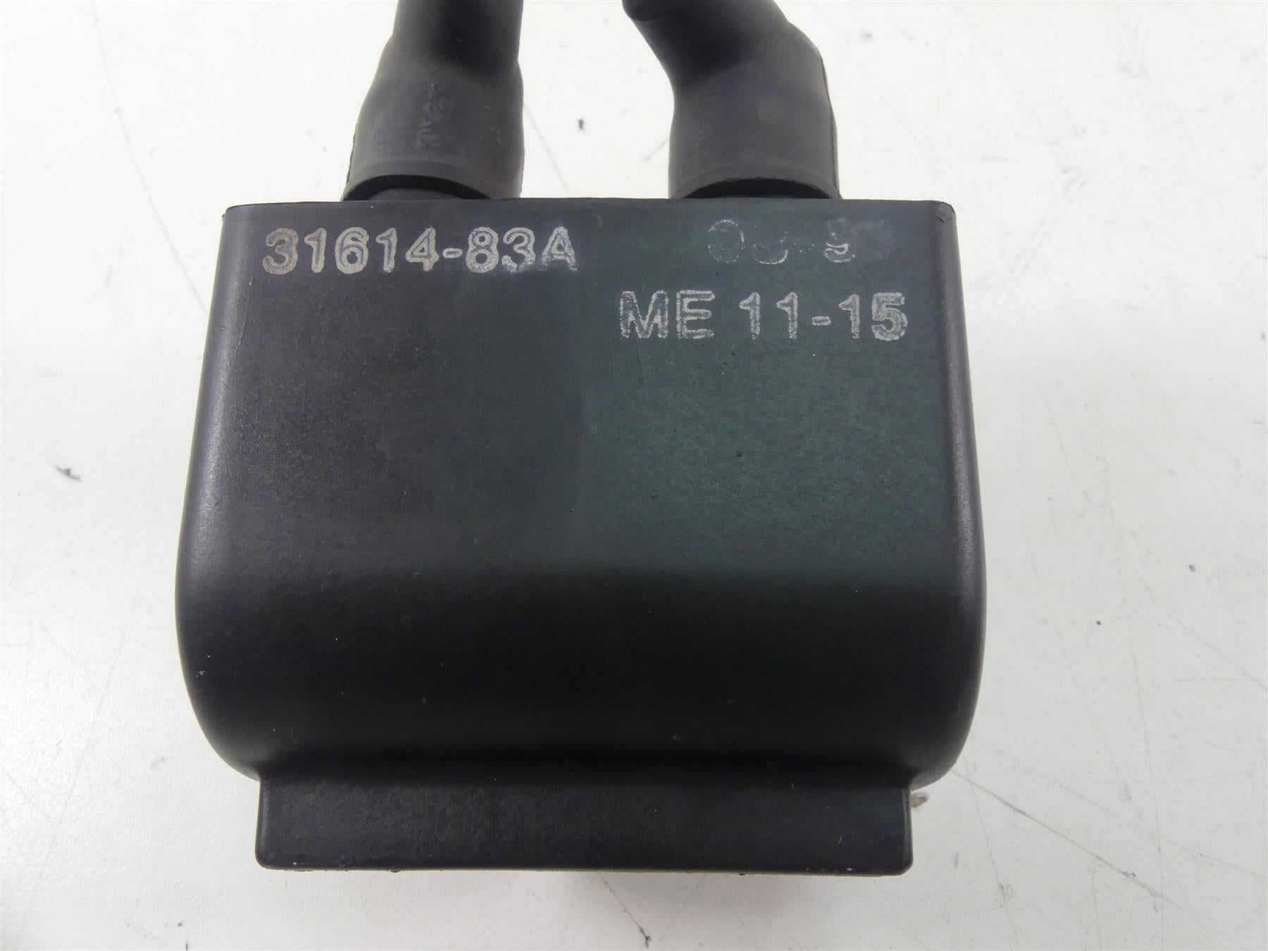 2000 Harley Dyna FXR4 CVO Super Glide Ignition Coil Wire Plug Set 31614-83A {{ shop.shopifyCountryName }} - Mototech271