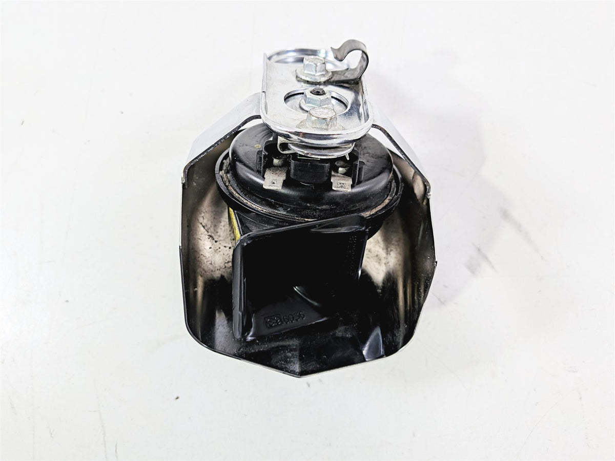 2015 Harley Touring FLTRUSE CVO Road Glide Horn & Chrome Cover 61300478A-Mototech271