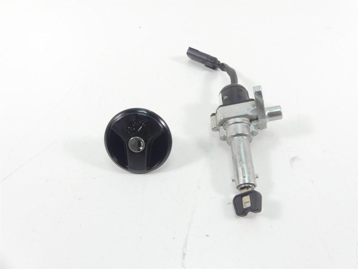 2022 Indian FTR1200 S Ignition Switch Key Fuel Lock Set 4017795 4019099 {{ shop.shopifyCountryName }} - Mototech271