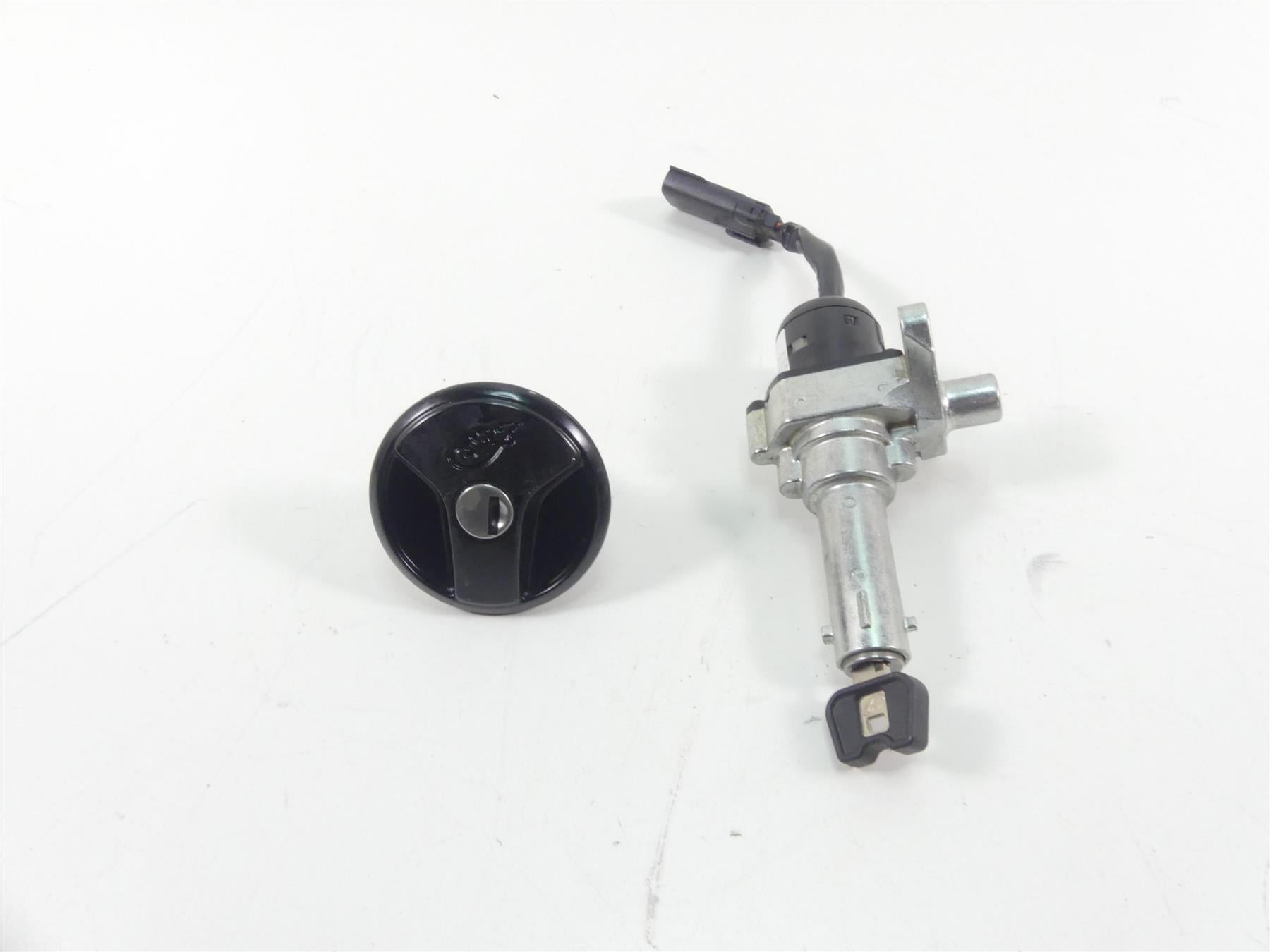 2022 Indian FTR1200 S Ignition Switch Key Fuel Lock Set 4017795 4019099 | Mototech271