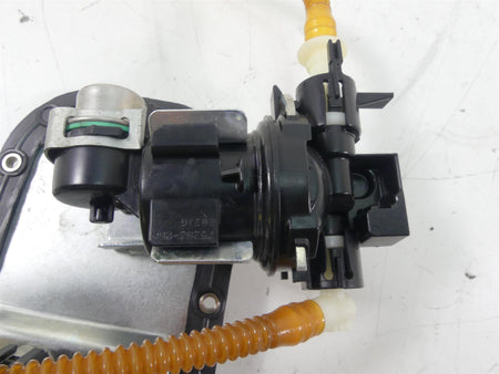 2017 Harley FLS Softail Slim Fuel Gas Petrol Pump - Tested 75252-11A 75284-08A {{ shop.shopifyCountryName }} - Mototech271