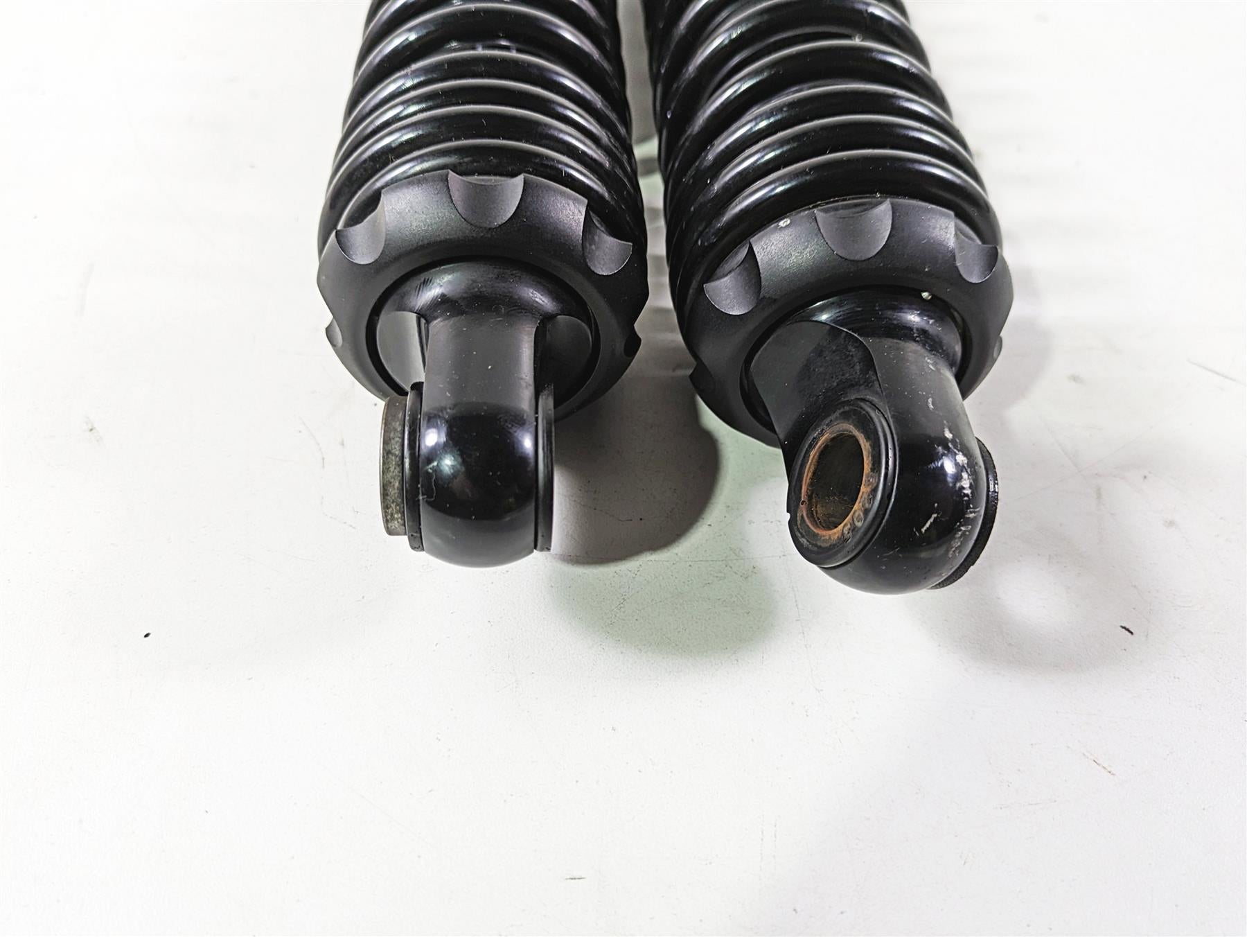 2017 Harley Dyna FXDB Street Bob 13" Progressive Suspension Shocks 444-4002 {{ shop.shopifyCountryName }} - Mototech271