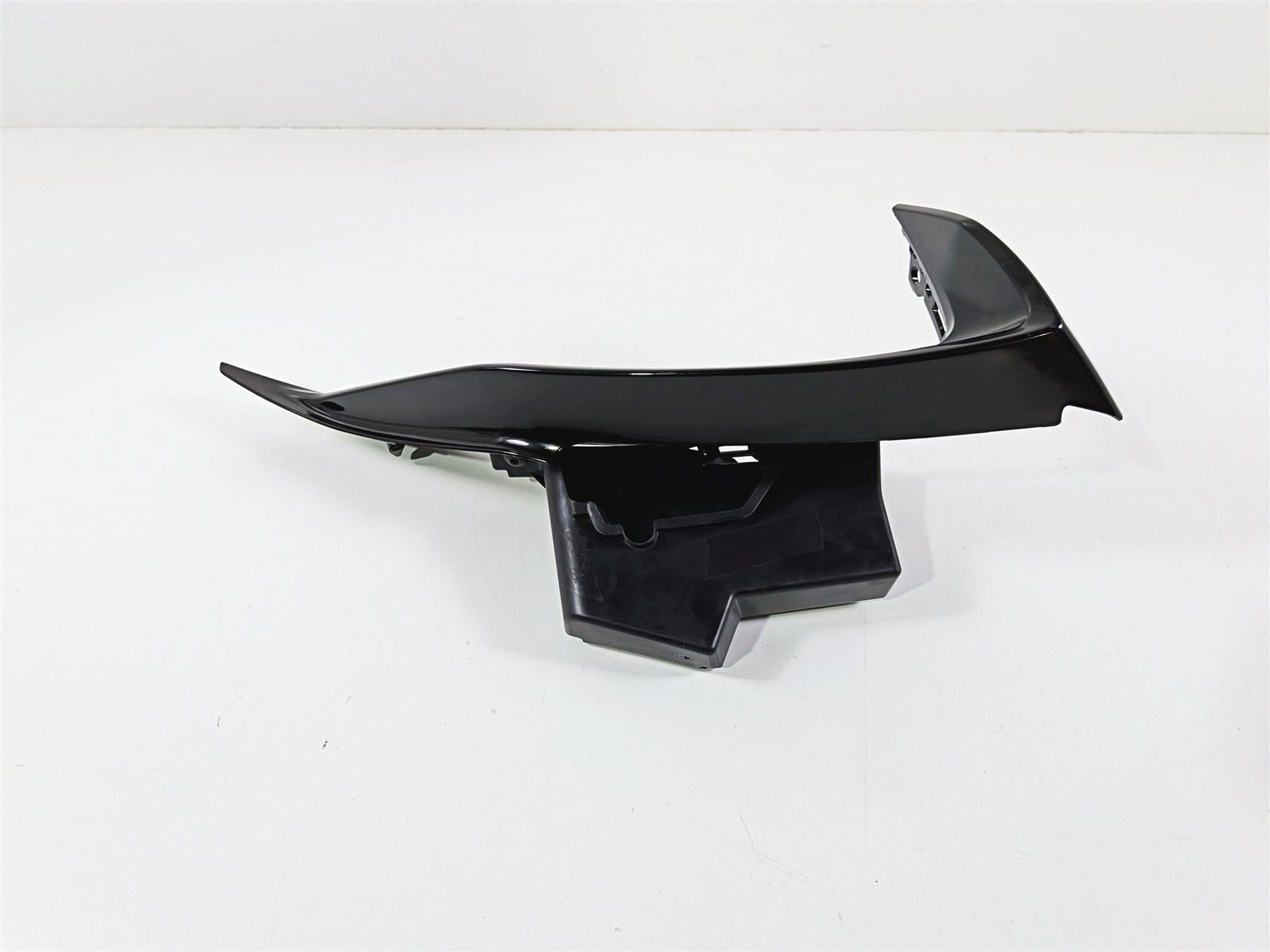 2022 Yamaha YZF R1 R1M RN65 Front Right Blinker Cover Fairing B3L-2843C-00-Mototech271