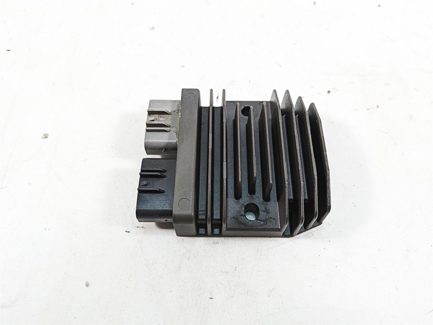 2019 Yamaha YXZ1000 R EPS SS SE Rectifier Voltage Regulator B5H-81960-00-00 {{ shop.shopifyCountryName }} - Mototech271