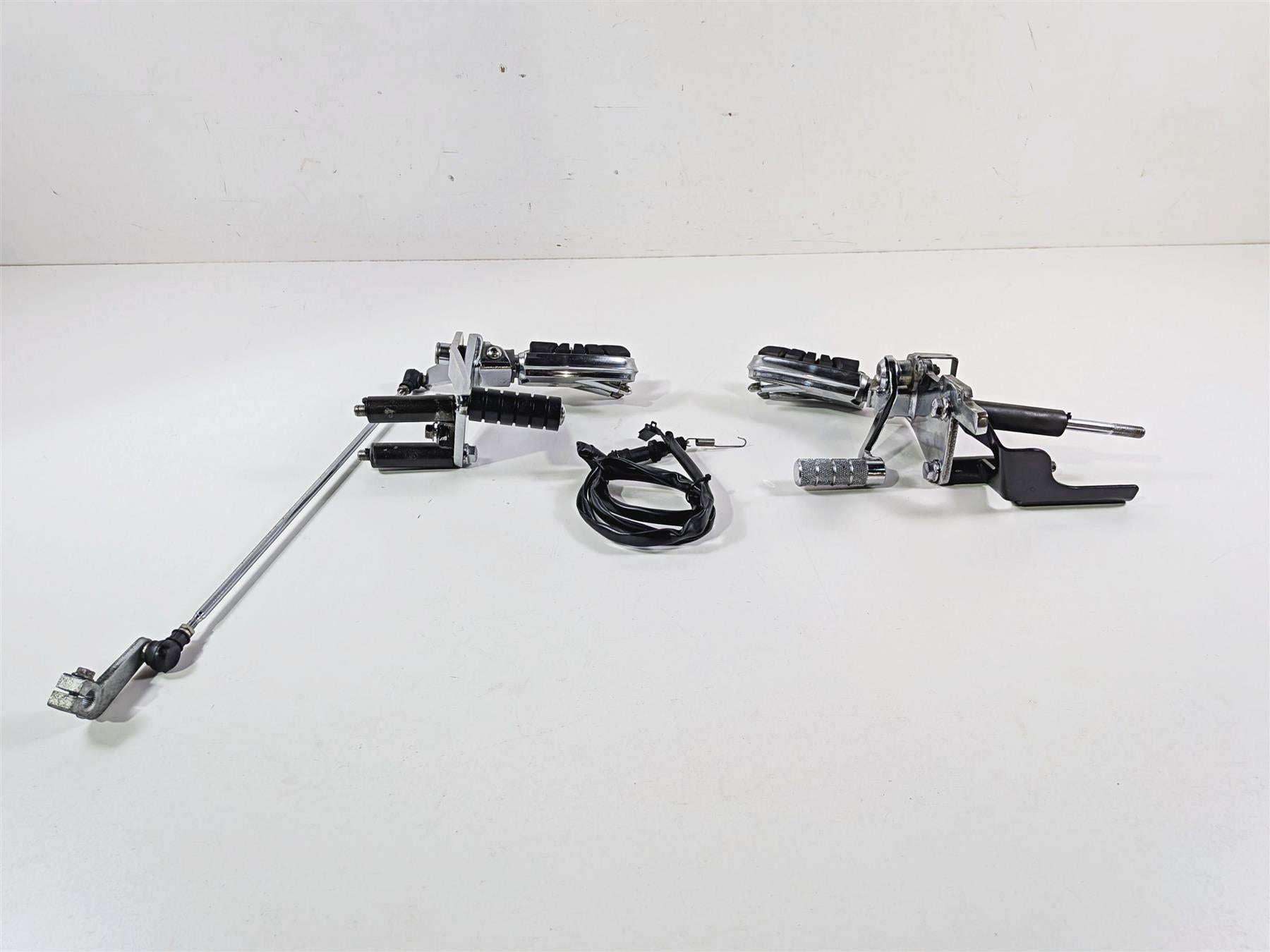 2003 Honda V-Twin VTX1800 C Front Foot Peg Shifter Brake Pedal Set 50615-MCH-C10 {{ shop.shopifyCountryName }} - Mototech271