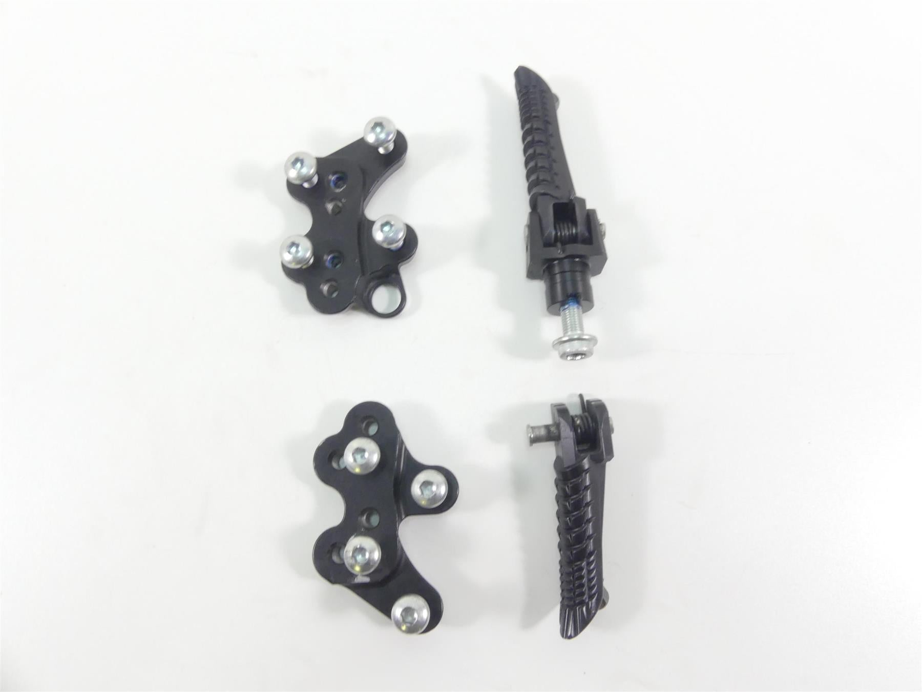 2022 Suzuki GSXR750 Front Rider Driver Footpeg Foot Peg Set 43511-14J10 {{ shop.shopifyCountryName }} - Mototech271